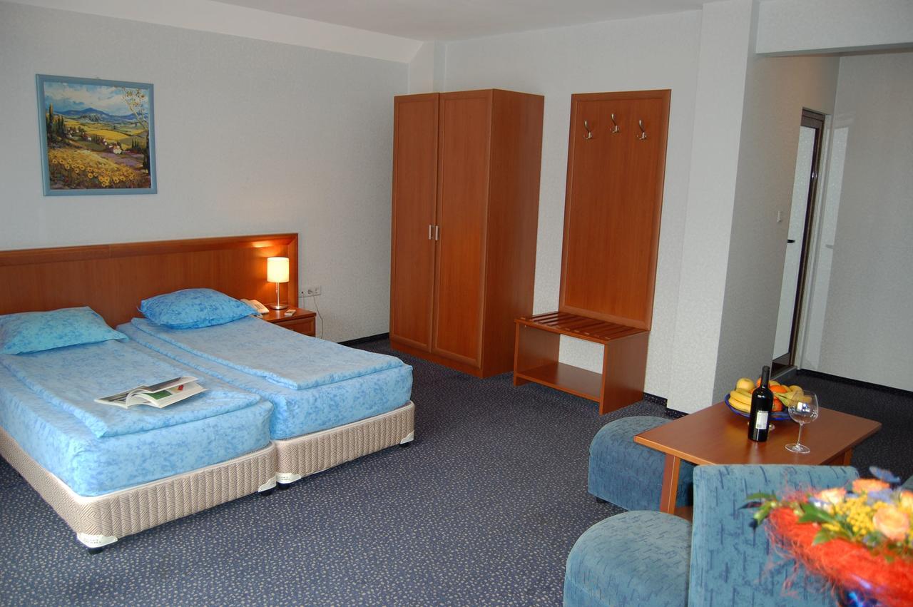 Hotel Kibella โซเฟีย ภายนอก รูปภาพ